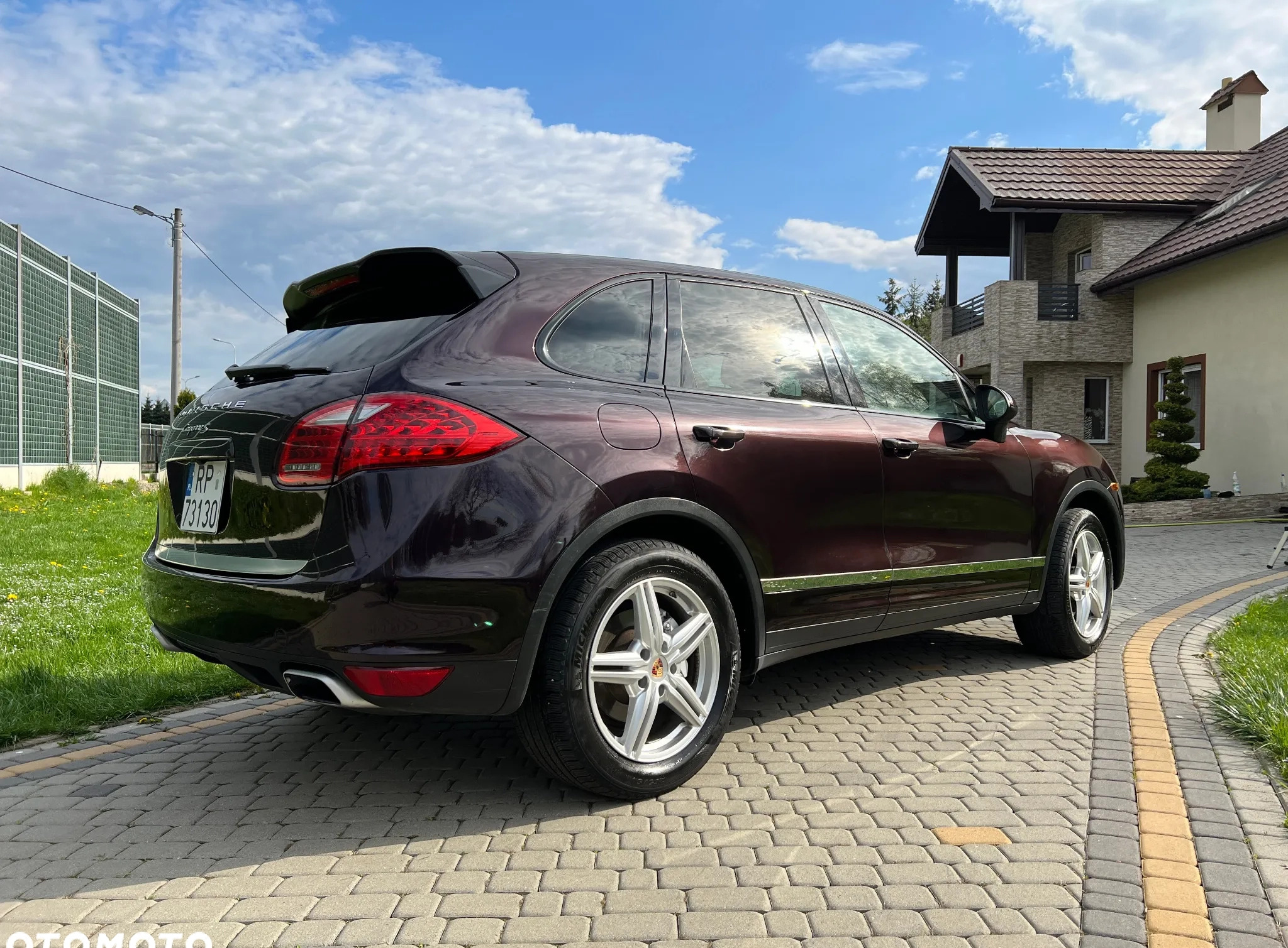 Porsche Cayenne cena 89900 przebieg: 118000, rok produkcji 2012 z Przemyśl małe 667